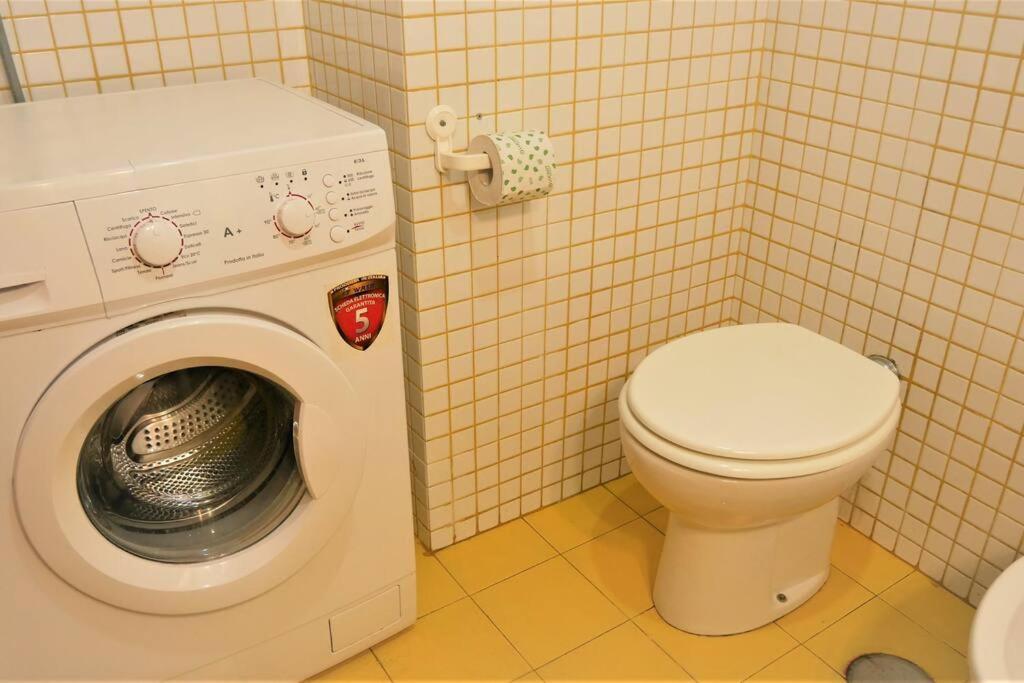 House With Garden And Parking Space In Mergellina Napoli Ngoại thất bức ảnh