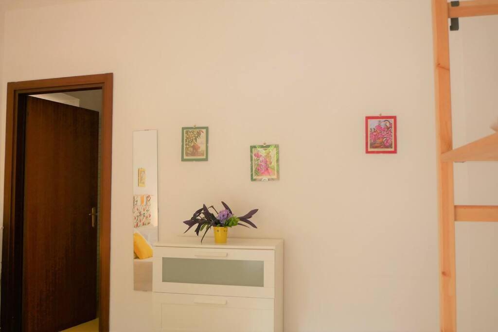 House With Garden And Parking Space In Mergellina Napoli Ngoại thất bức ảnh