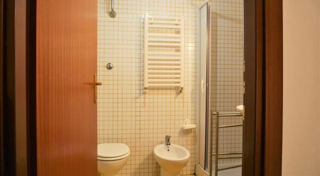 House With Garden And Parking Space In Mergellina Napoli Ngoại thất bức ảnh